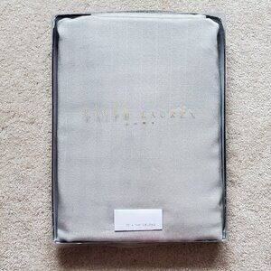 Ralph Lauren Home Silver-Ton Exclusive Oblong Tablecloth